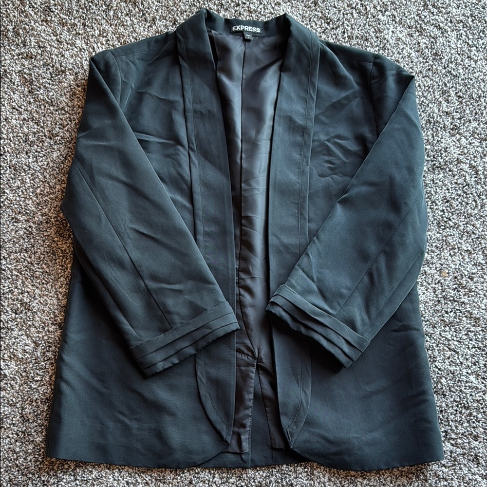 Express Black Blazer with Tailored Silhouette - Picture 9 of 9